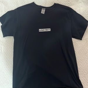 love first black tee !